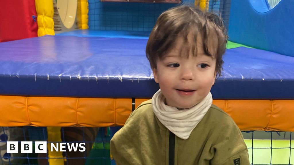 'Chaos' as critically ill child dies in hospital