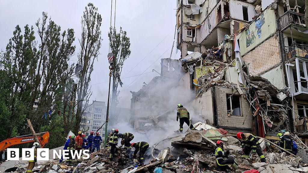Kyiv Mourns as Death Toll Climbs to 15 Following Russian Strikes – Trump's Ceasefire Plea Ignored