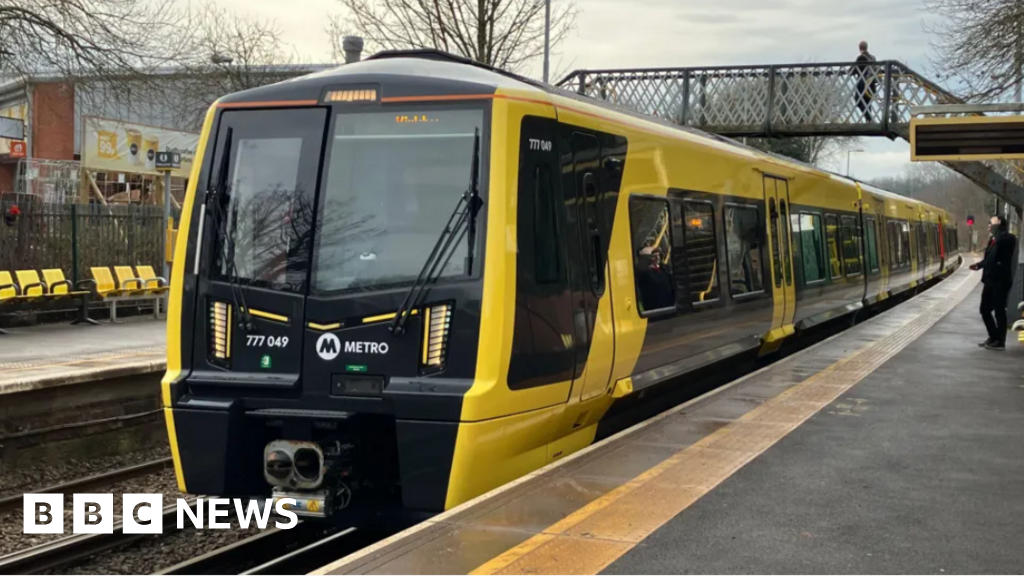 IT outage hits Merseyrail, Avanti and TransPennine passengers