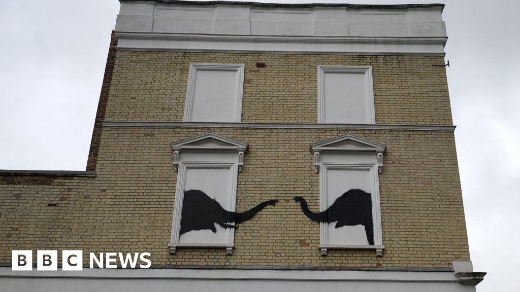 Defaced Banksy gets ‘anti-graffiti’ protection