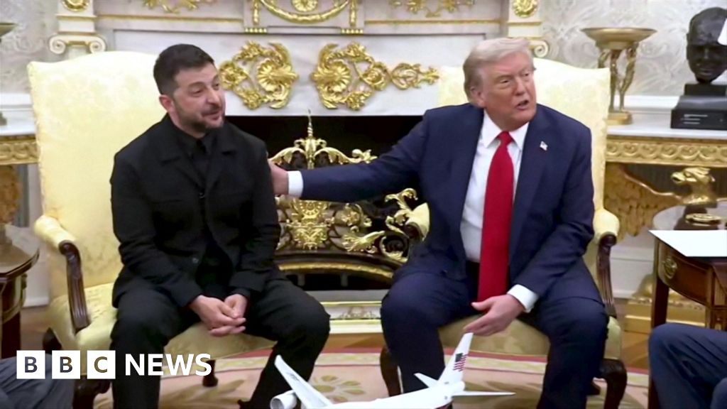 'You look fabulous': Reporter compliments Zelensky on his suit