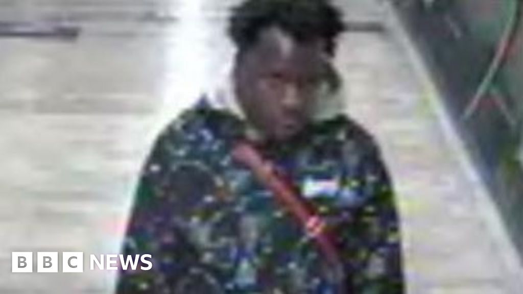 Oxford Circus stabbings a day apart are linked, police say