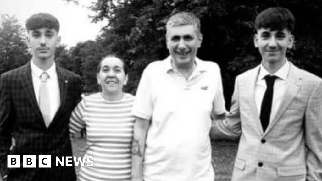 Tribute after family die in Portugal holiday crash