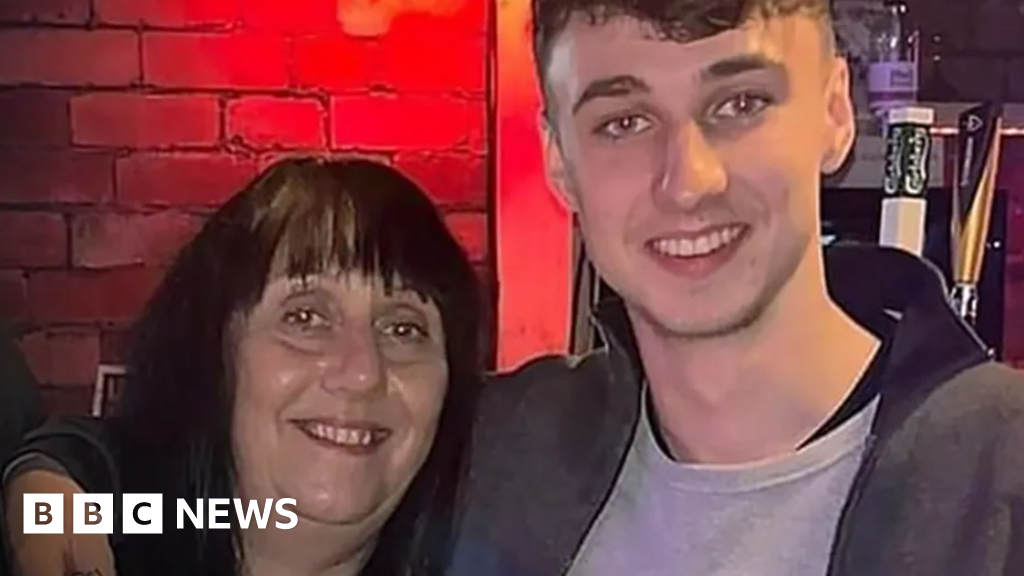 Jay Slaters Mutter erzählt von ihrem Leid, nachdem die Suche ihren Sohn nicht finden konnte