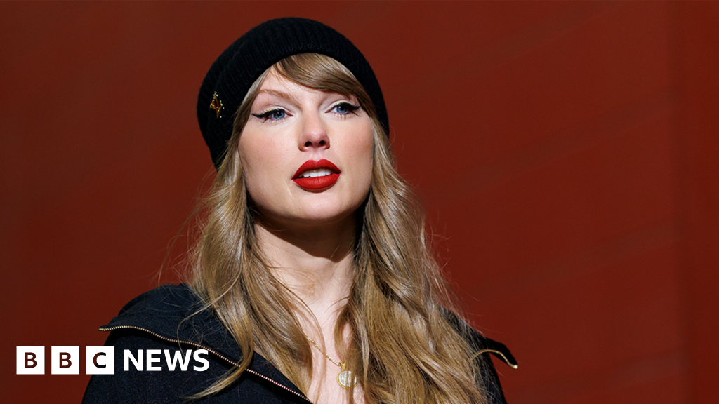 Elon Musks AI accused of making explicit AI Taylor Swift videos