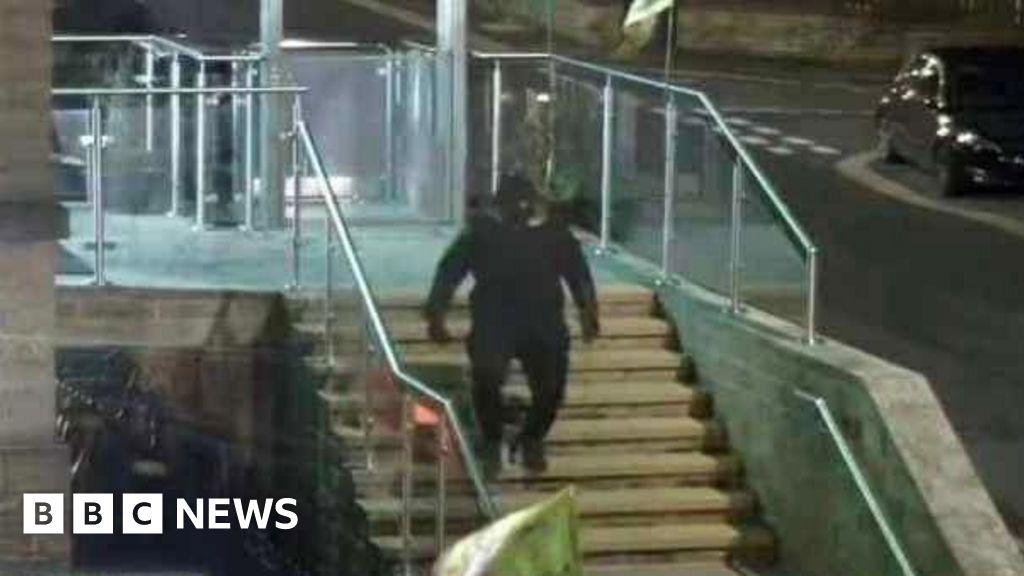 Masked Burglar Breaks Into Huddersfield Mosque, Community Distressed