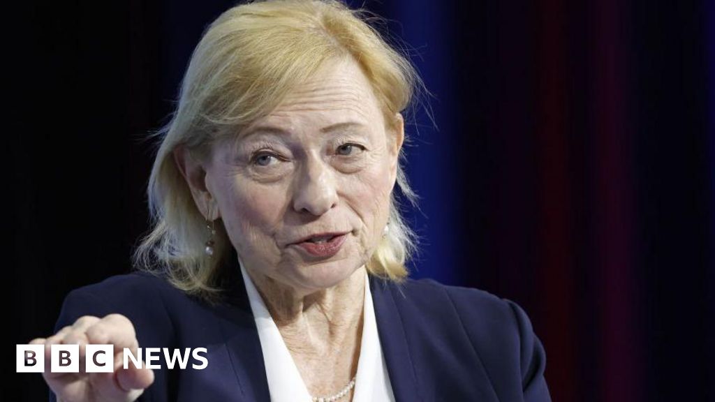 Mills quits Maine Senate race leaving Democrat novice in running