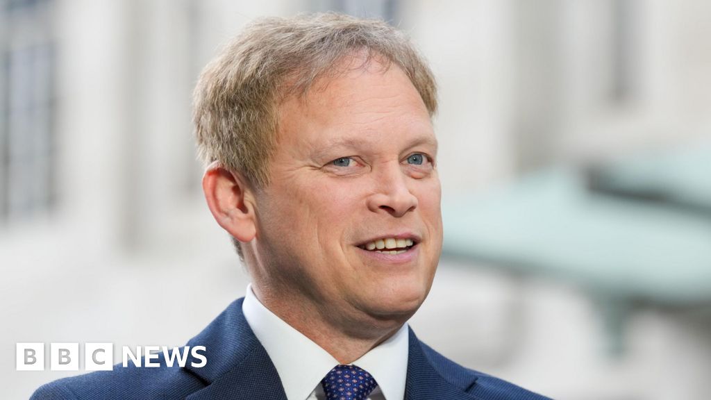 Man 'plotted to sell Shapps information to Russia'