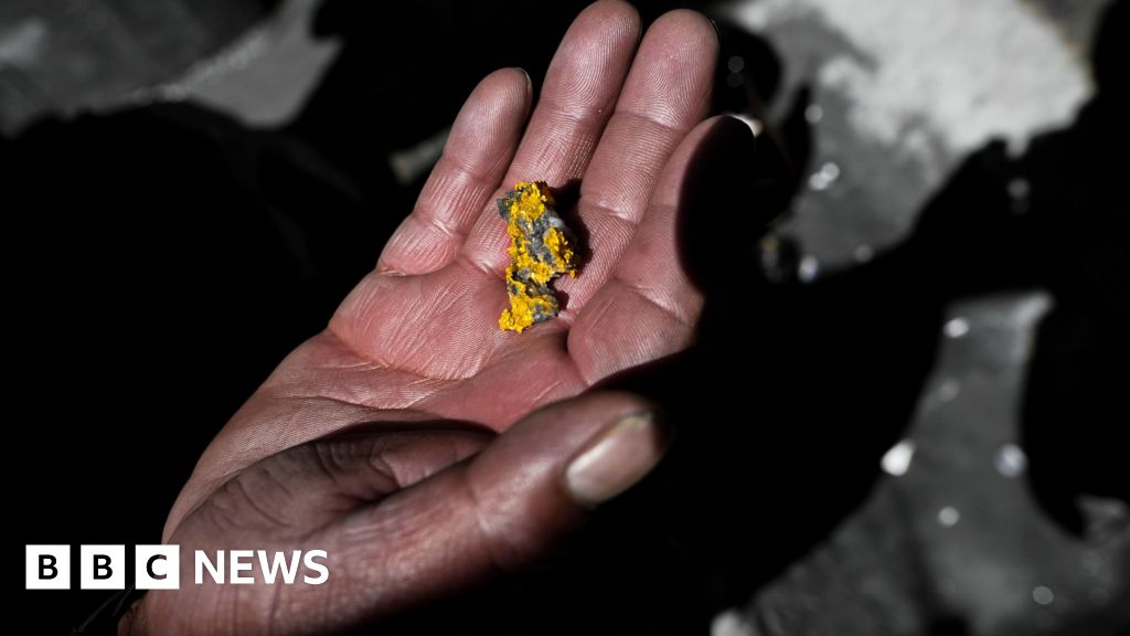 Peru kidnapping leaves 13 dead in gold mine