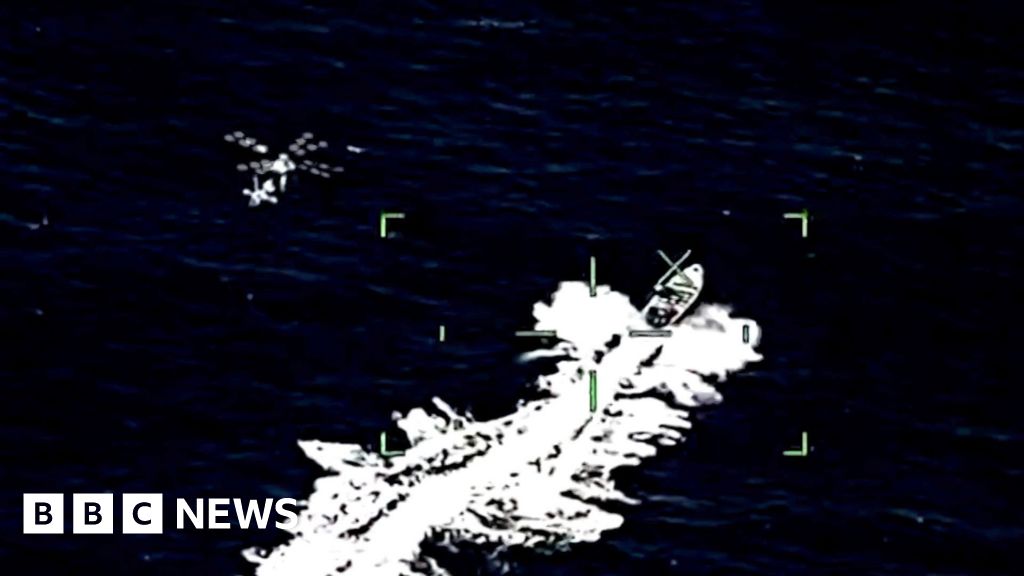 Mexico: Prime-speed chase between army and drug boats