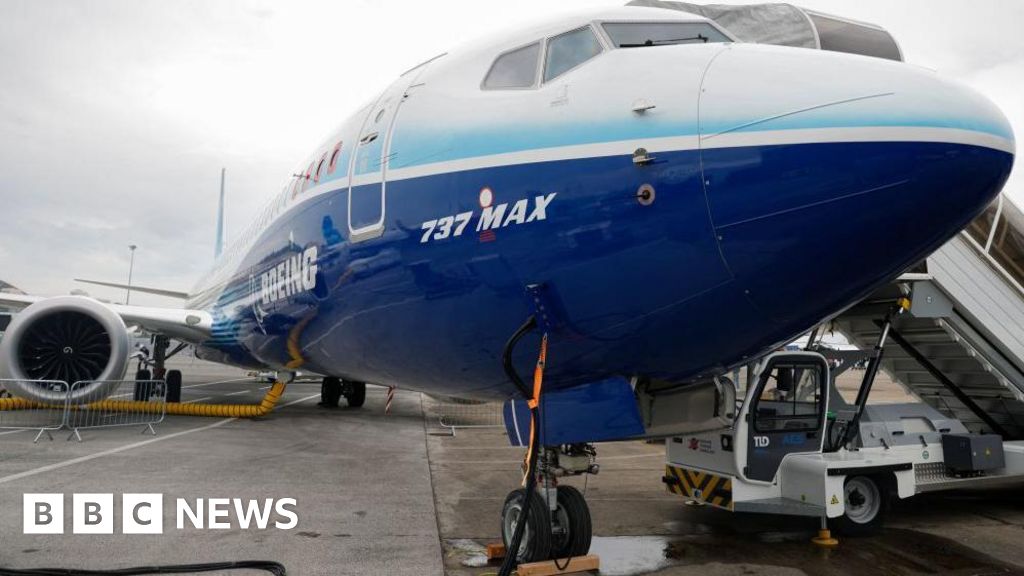 1Boeing agrees $1.1bn deal over fatal 737 Max crashes