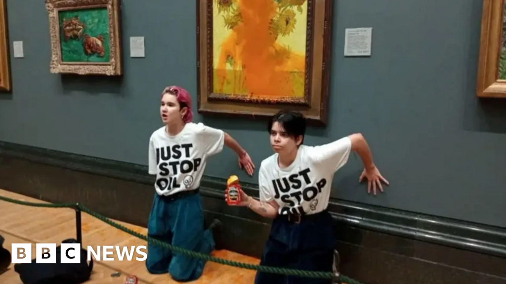 National Gallery bans liquid after artwork damaged