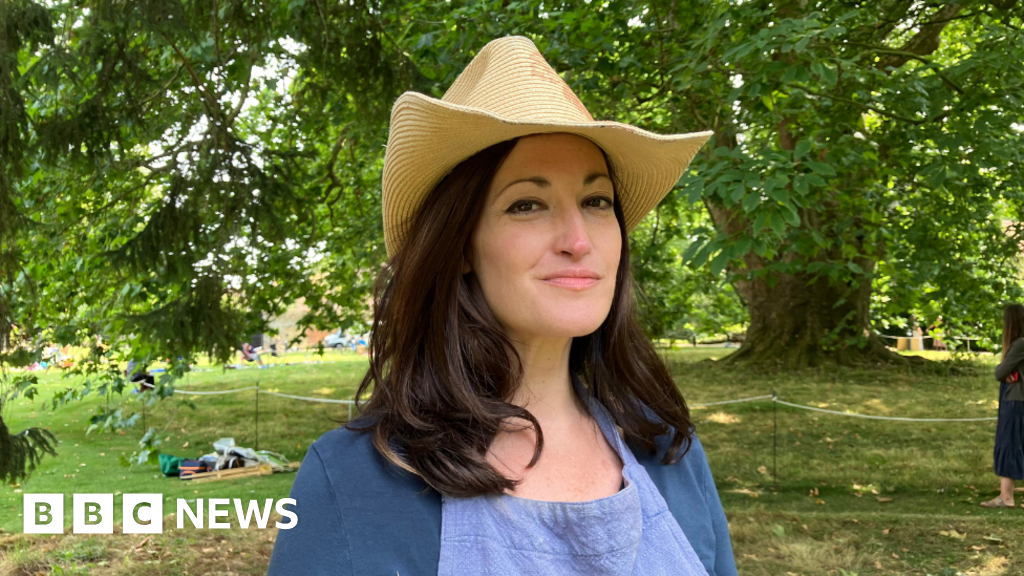 Artists get creative for centuries-old London plane tree in Ely