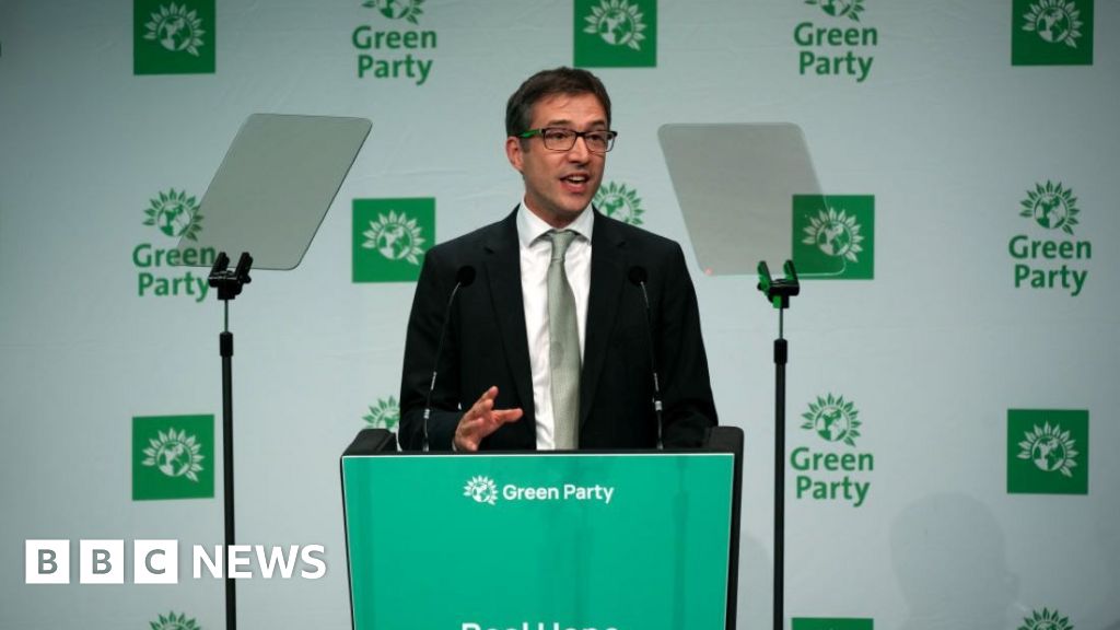 Labour getting it wrong, says Green Party co-leader
