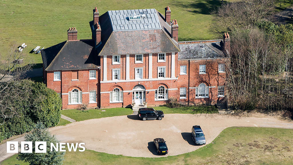 William and Kate set to move to new Windsor home Forest Lodge for 'fresh start'