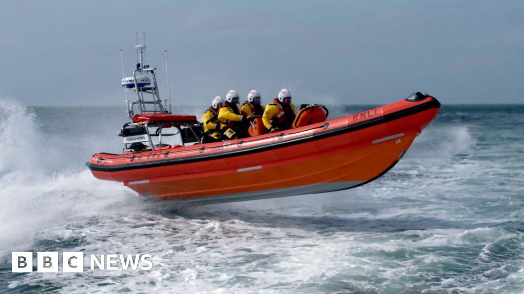 Guernsey lifeboat to be named after crew member killed in WW2