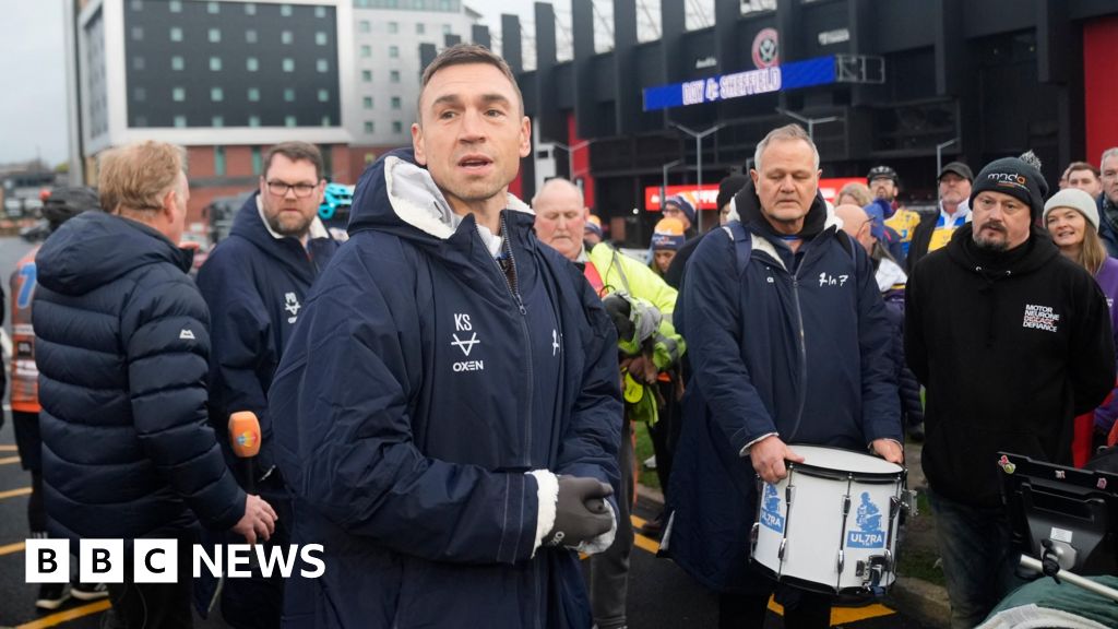 bbc.co.uk - Steve Jones - Kevin Sinfield in Sheffield for latest MND ultramarathon - BBC News