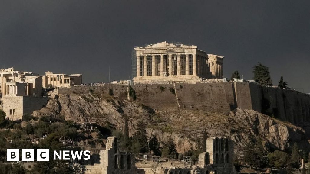 Residents evacuated as wildfires near Athens spread