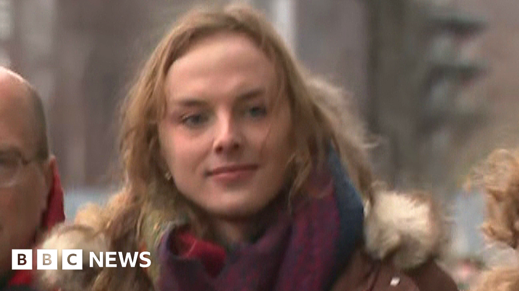 Trans doctor in changing room row leaves the NHS