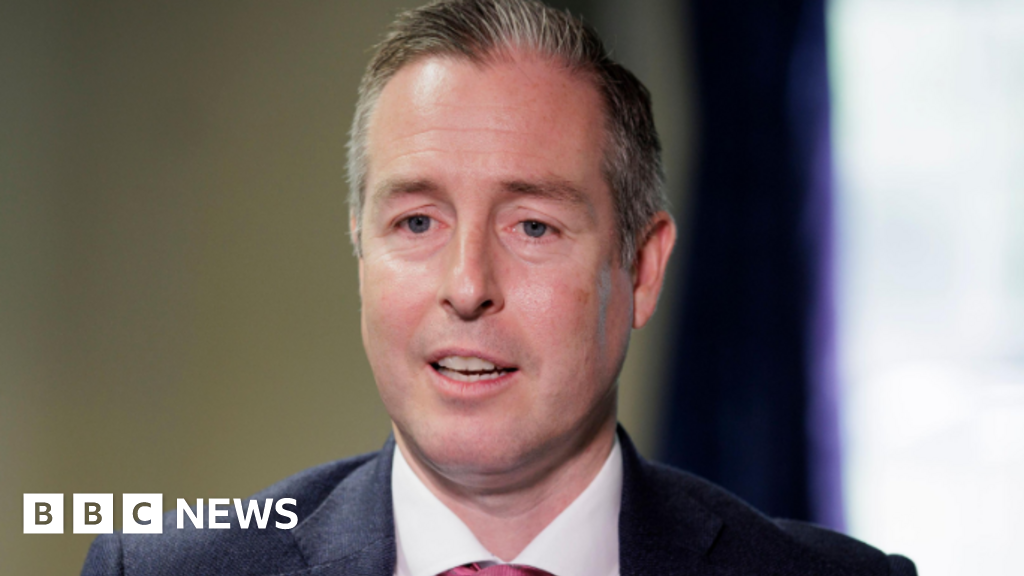 Many integrated schools become 'less religiously balanced' - Paul Givan