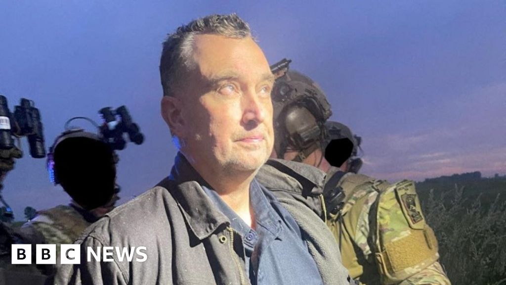 Man suspected of shooting Minnesota lawmakers crawled to police after huge manhunt