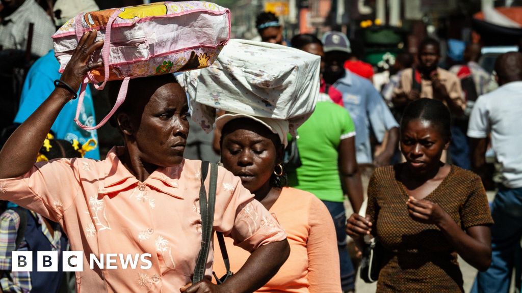 Supreme Court allows Trump to end protected status for Haitian and Syrian migrants - BBC