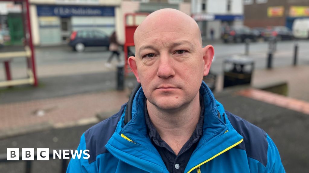 bbc.co.uk - Elizabeth Baines - There's a gaping hole without Featherstone Rovers, fans say - BBC News