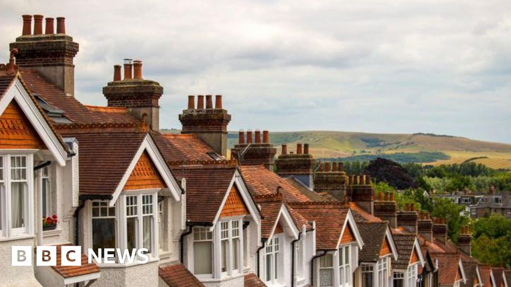 Racial tensions fuelled by housing shortage, says minister