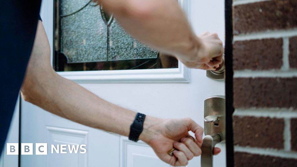 bbc.co.uk - John Campbell - NI Housing: Average house price to hit &pound;200k this year