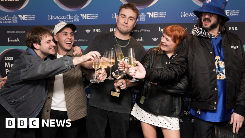 Sam Fender praises north-east England after Mercury Prize win