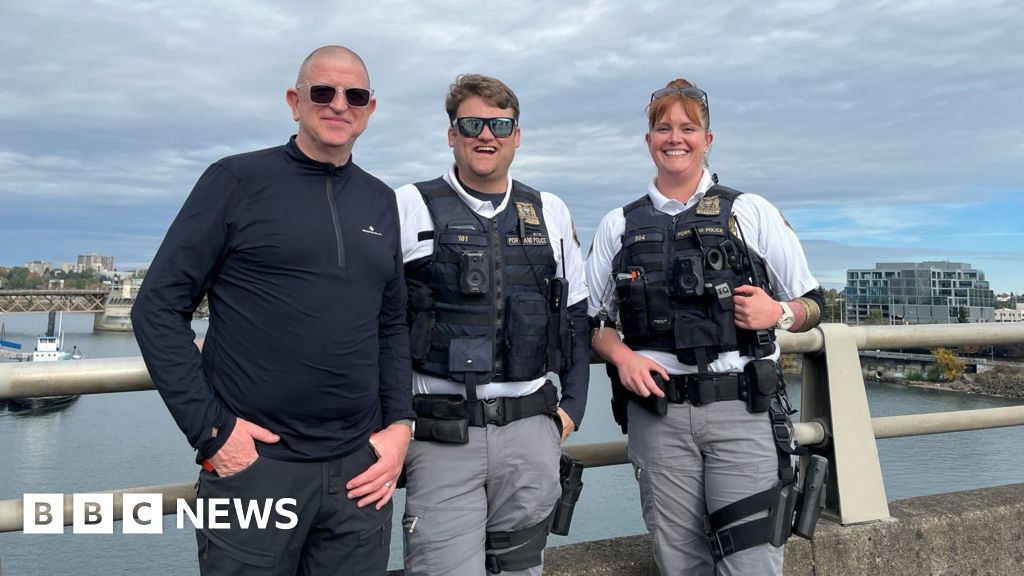 Keele University academic advises US police on managing protests