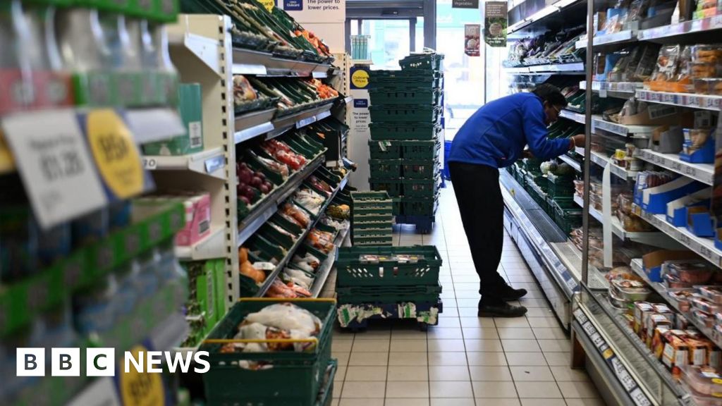 Permit rules relaxed for overseas workers in Guernsey