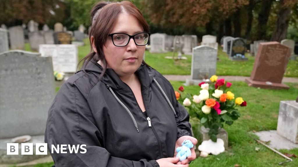 Families' anger at jailed funeral boss's apology letter