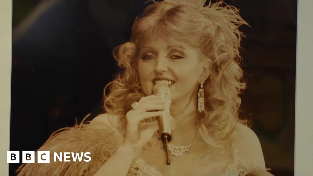 Mengapa Linda Nolan ada dalam DNA bisnis pertunjukan Blackpool