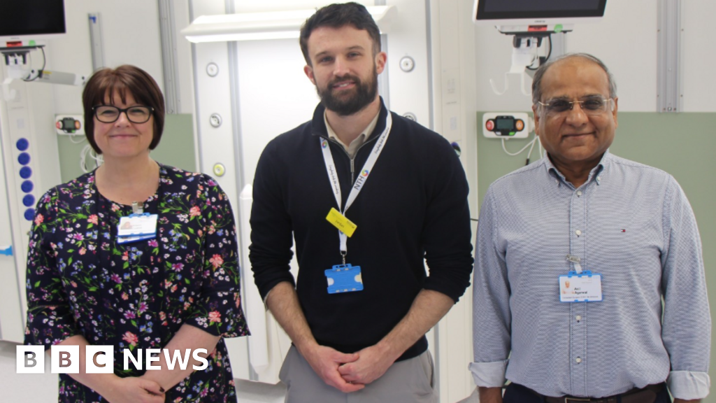 bbc.co.uk - Robotic operating theatre completed at Stockton hospital - BBC News
