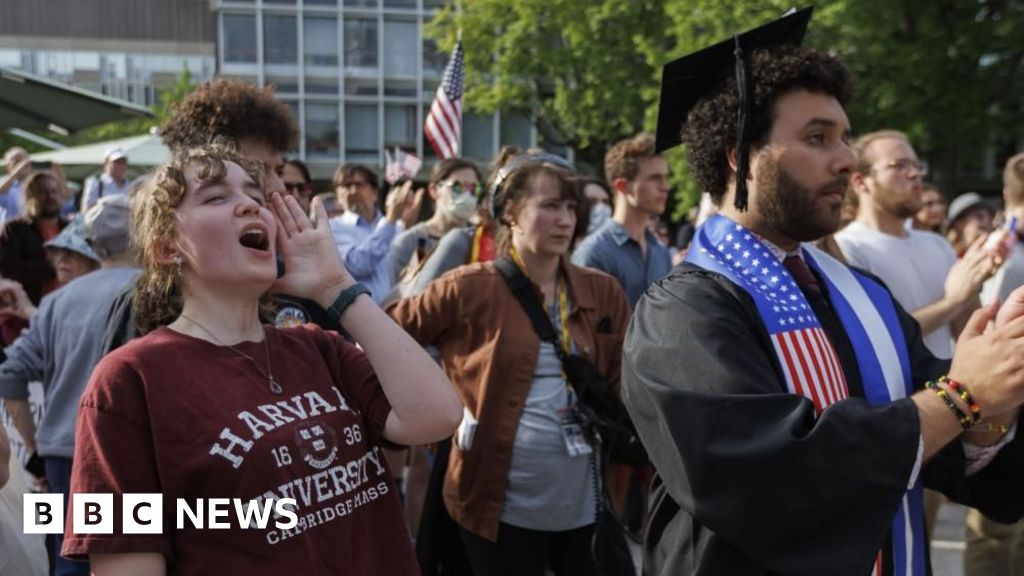 US halts student visa appointments and plans expanded social media vetting