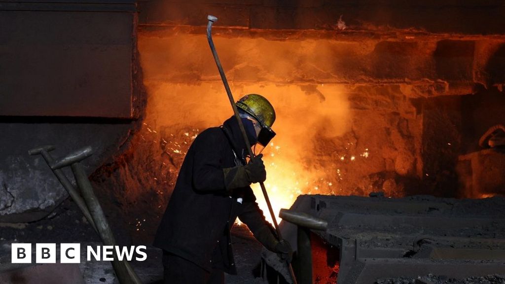 Ministers favour merging all UK steel companies into one
