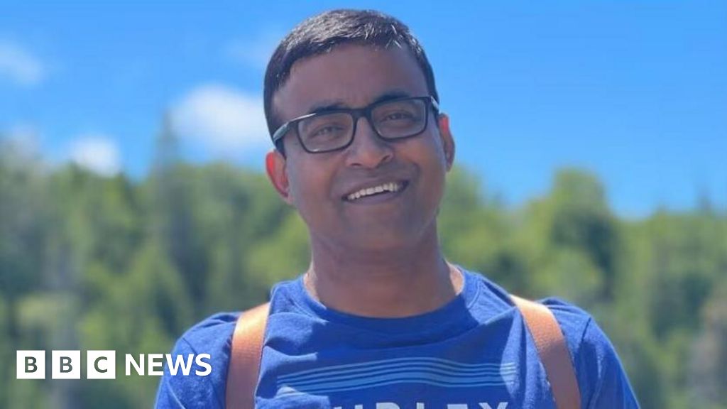 Three British men admit killing restaurant owner in Canada after 'unpaid bill' row