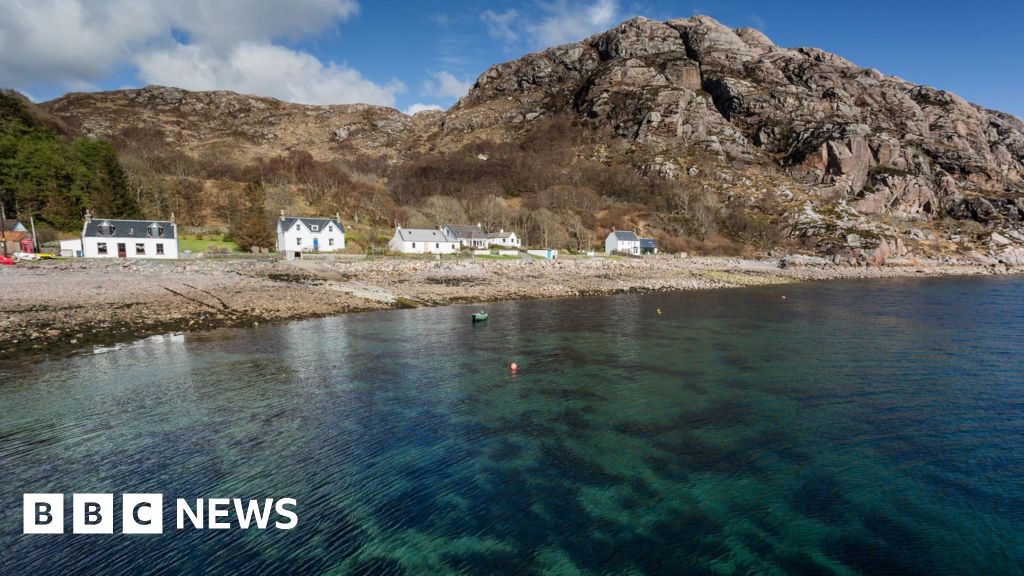 Scotland's Highland Rocks: A Martian Rover Testing Ground for Life's Secrets