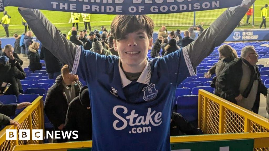 Aussie Everton fan jets in for last Goodison derby