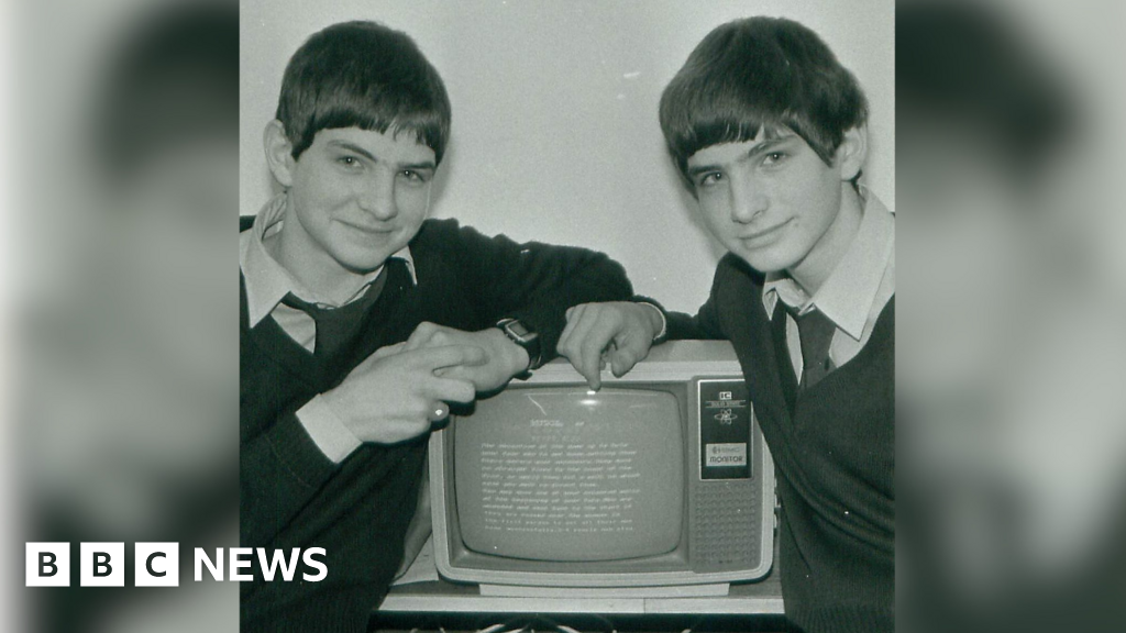 bbc.co.uk - Bea Swallow - Oliver gaming twins launch Trowbridge interactive Easter trail