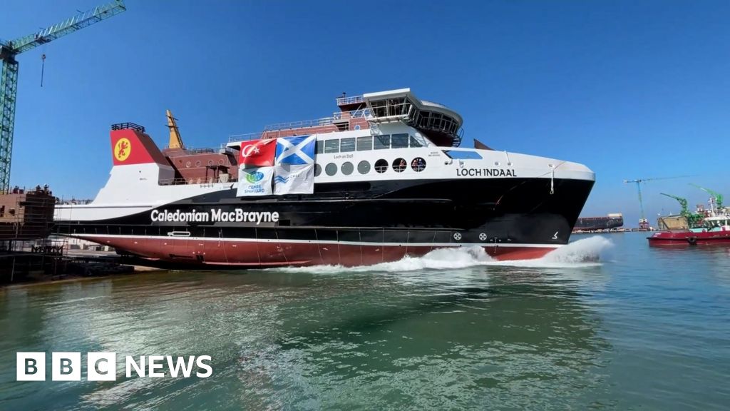 Islay and Jura CMAL ferry launched in Turkey – BBC News