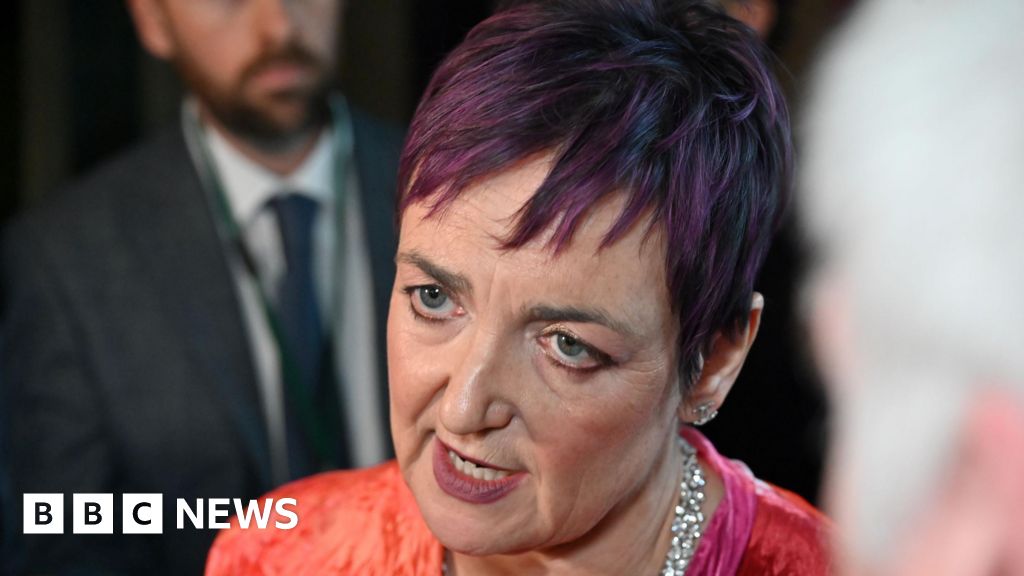 Grooming gang row 'could have been handled better' - Constance