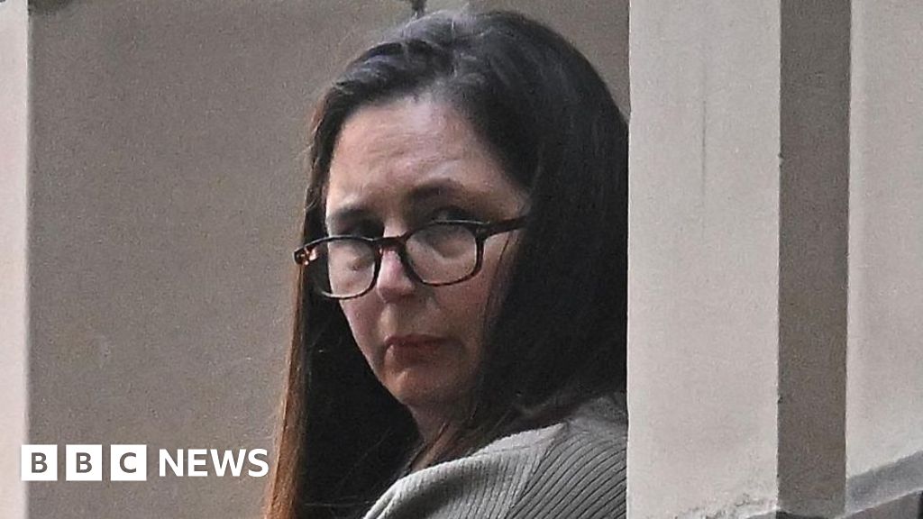 Mushroom trial: Accused weighed fatal dose on kitchen scales, prosecutors say
