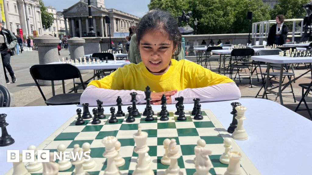 Bodhana Sivanandan: UK’s youngest chess champion takes on public