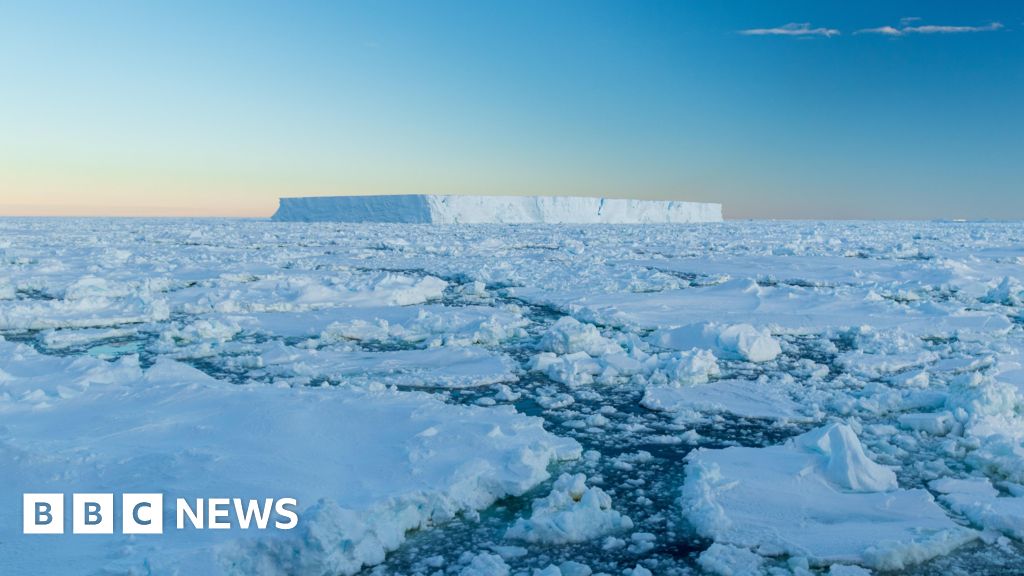 Ancient UK Icebergs Reveal Climate Clues and Bridge to Antarctic Ice Shelf Collapse
