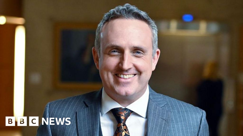 Who is Scottish Lib Dem leader Alex Cole-Hamilton? – BBC News