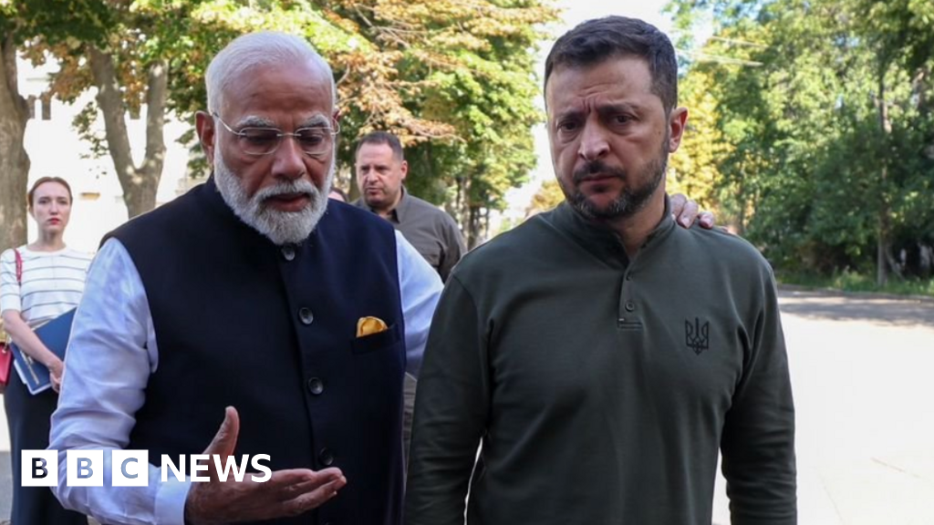 Diplomatic Tightrope for Indian PM as he Visits Kiev After Moscow