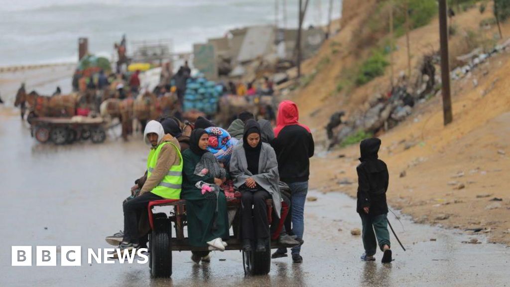 Menteri Pertahanan Israel mengancam untuk ‘mengambil alih wilayah tambahan’ di Gaza