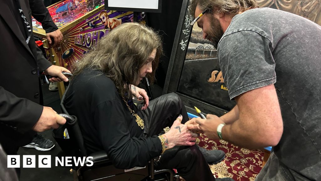Stony Stratford artist's 'honour' to meet Ozzy Osbourne